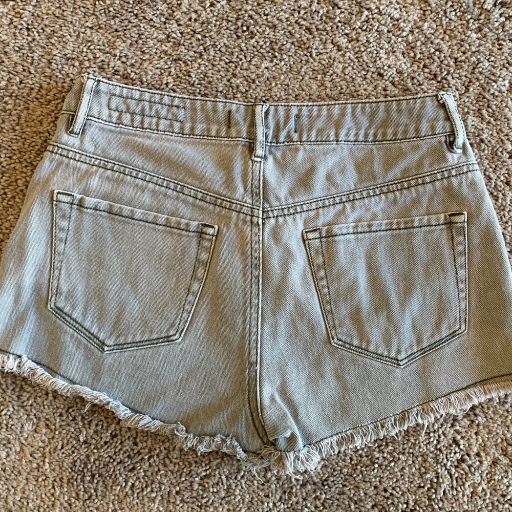 BullHead Denim High Rise Shorts - Picture 2 of 8